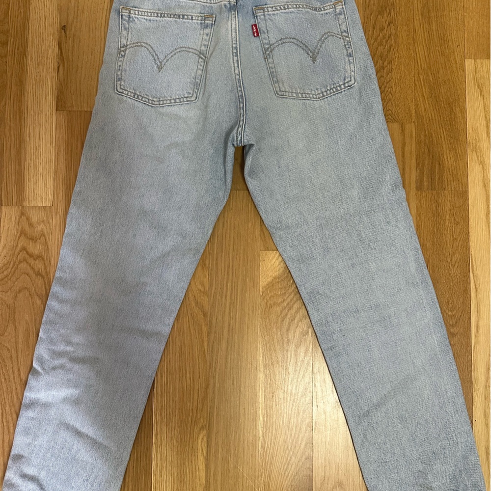 Levi’s wedgie straight jeans!!!